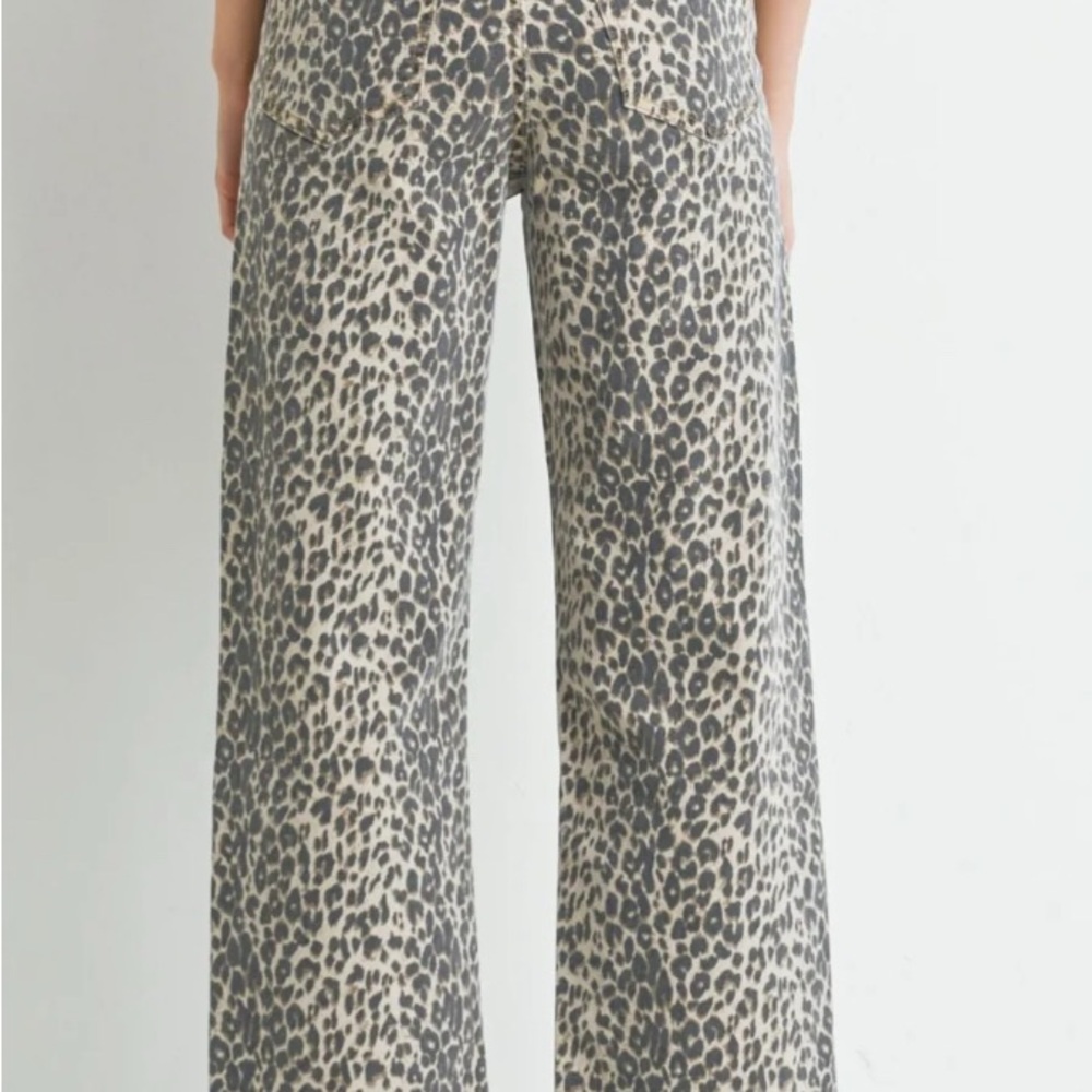 Just Black Leopard High Rise Vintage Straight